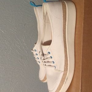 Vionic Movie Sneakers